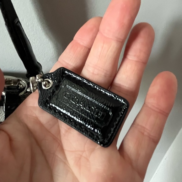 Coach cross body purse - Picture 2 of 3